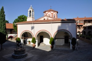 Cortile di Megali Panagias